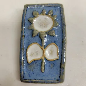 Vtg CUB Denmark Sunflower Tile Brooch Pin Blue Handmade MCM Ceramic Artisan thumbnail 4