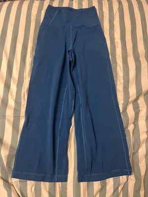 Lululemon Teal Cropped Align Pants thumbnail 1