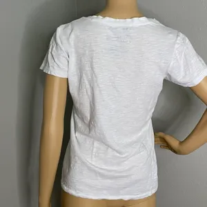 Pressbox UF Gators Blue and White V-neck Tshirt Size Medium thumbnail 2