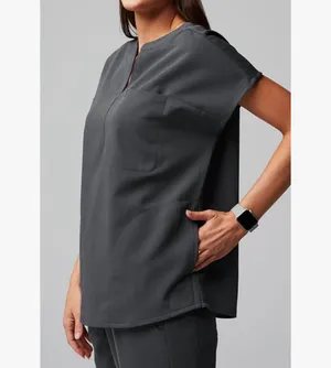 Fabletics Women's Evolve 3-Pocket Scrub Top with an Oversized Fit - MotionTech, 4-Way Stretch, Wrinkle-Resist, Anti-Shrink thumbnail 4
