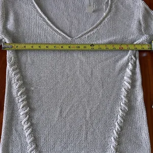 Harper Heritage Francesca’s cream deep Vneck sweater braided sides Size Medium thumbnail 4