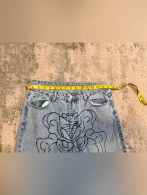 Romwe Light Wash Skeleton Graphic High-Rise Women’s Jeans thumbnail 7
