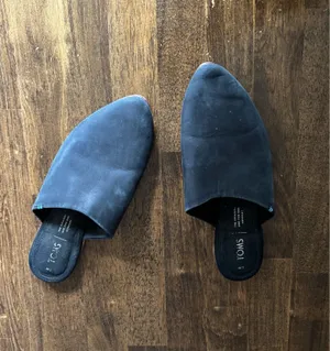 Toms Black Loafers thumbnail 2