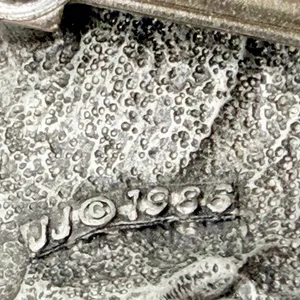 Vintage JJ Jonette Shar Pei Dog Brooch Pewter Tone Signed ©1985 thumbnail 7