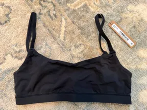 Skims Sz S Fits Everybody Scoop Neck Bra Black NWT thumbnail 1