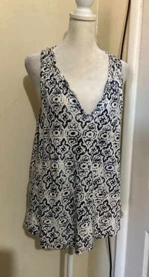 Athleta 100% Linen Tribal Print Racerback Tank Top Women Large Blue White thumbnail 1