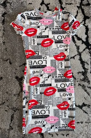⚠️SOLD⚠️Bodycon mini dress thumbnail 1