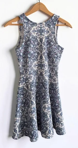 Aeropostale Blue White Floral Sleeveless Fit & Flare Dress Women's XS‎ thumbnail 1