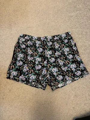 Ett:Twa by Anthropologie Black and Blue Floral High Waisted Shorts thumbnail 3