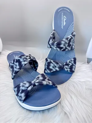 Clarks Cloudsteppers Arla Coast Slide Sandals – Blue – Women’s 8.5 thumbnail 2