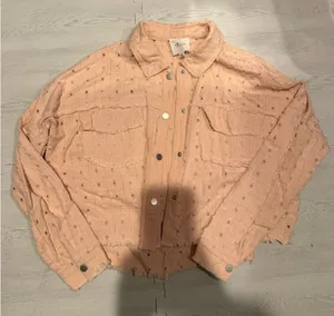 LE LIS Blush Cropped Button Down Jacket  thumbnail 1