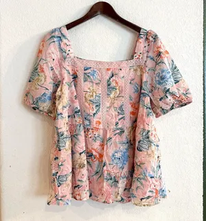 Loft Womens Shirt Blouse Pink Floral Short Sleeve Lace Detail Size XL thumbnail 1
