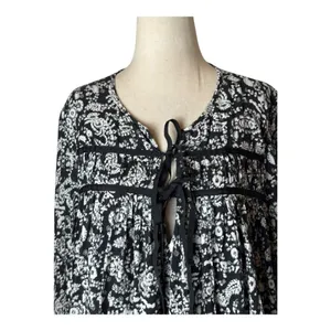 Rebecca Minkoff Shirt Women XL‎ Black Floral Bell Sleeve Top Peasant Whimsigoth thumbnail 6