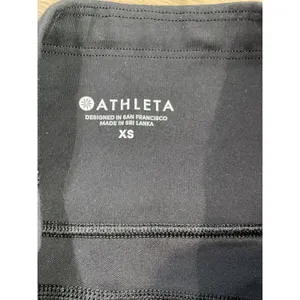 Athleta Capri Leggings Size XS Black Side Pockets Lightweight Athleisure thumbnail 6