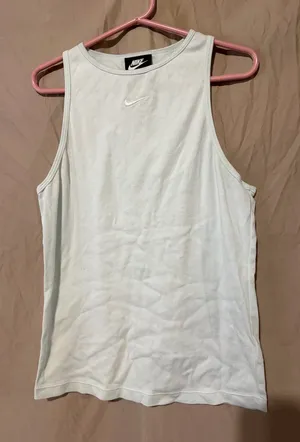 Nike tank top thumbnail 1