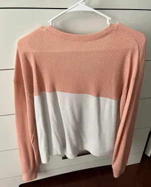 Hollister Long Sleeve thumbnail 2