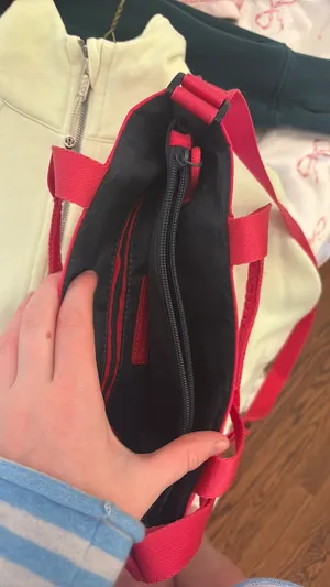 Hot pink Tommy Hilfiger bag thumbnail 3