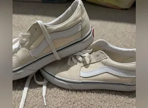 Vans SIZE 6 worn once! thumbnail 2