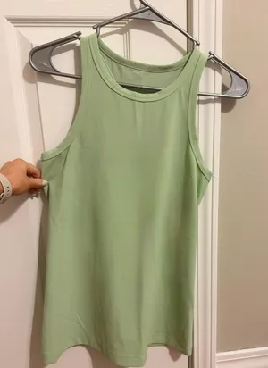 Lululemon Tank thumbnail 1