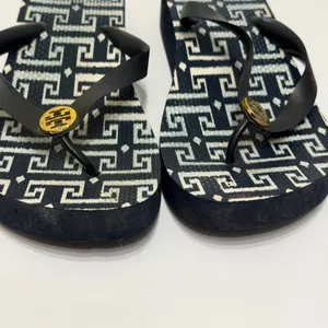 Tory Burch Rubber Printed Flip Flops Women's Size 9.5 Gold Logo Medallion thumbnail 10
