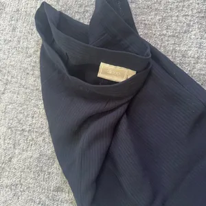 Black Women's Knit Ankle Pants Size 10 thumbnail 6