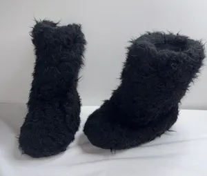 Black fur boots Size 8 thumbnail 1