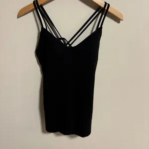 Lululemon Create Your Calm Tank Black- Size 6 thumbnail 5