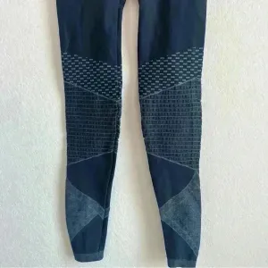 SPANX Women's Indigo Sky Seemless Moto Look‎ at Me Now Leggings Size Small NWT thumbnail 9