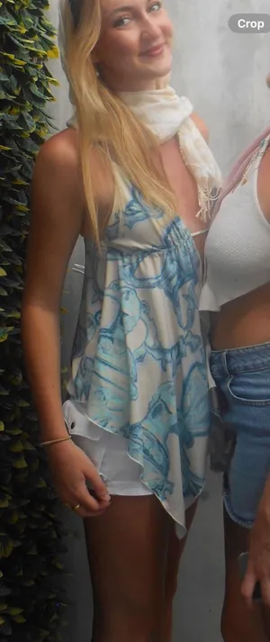 Urban Outfitters Top thumbnail 1