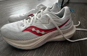 Saucony Running Shoe thumbnail 1