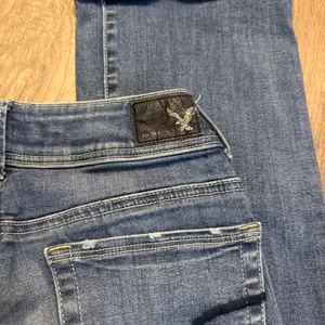 American Eagle Kick Boot Medium Wash Bootcut Jeans  thumbnail 3
