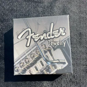 💎🩶 Vintage Y2K 2000s NWT Fender Silver Tone Metal Guitar Head Pendant Earrings and Chain Necklace Set $24.99 🩶💎 thumbnail 10
