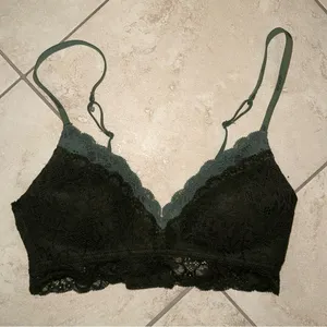AERIE Lined Wireless Bra in Dark Green Size‎ 32C thumbnail 3