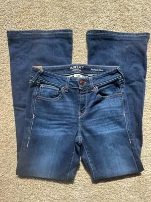 Ariat Perfect Rise Flare Jeans 26 Short thumbnail 1
