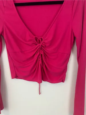 Urban Outfitters Pink Ruched Long-Sleeve Crop Top Ribbed Material Size Medium thumbnail 3