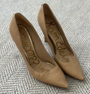 Sam Edelman Classic Beige Heels thumbnail 1