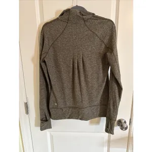Lululemon Rush Hour 1/2 Zip Pullover Heathered Military Green Size 10 thumbnail 2