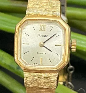 Vintage PULSAR V230-5330 Metal Bezel Stainless Steel Japan Movement Gold Watch thumbnail 2