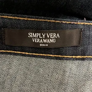 Vera Wang Jeans thumbnail 5
