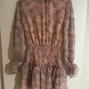 TCEC Blush Floral Long Sleeve Dress thumbnail 2