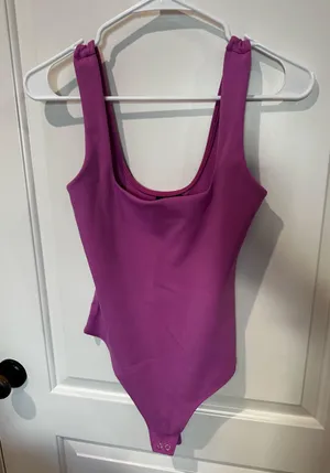 Good American bodysuit  thumbnail 1