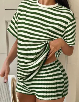 Green stripped short sleeve set Size M thumbnail 3