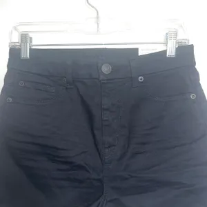 NWT Ne(X)t Level Solid Black High Rise Curvy Shorts thumbnail 3