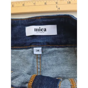 Mica Boutique Denim Wide Crop Super High size 28 Double Button Waist thumbnail 11