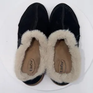 Taos Women's Black Suede Faux Fur Lined Clog Mules Slippers‎ 7 Comfort Shoes thumbnail 6