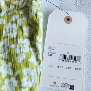 NWT BILLABONG Sage floral crop top with square neckline and elasticated waist thumbnail 4
