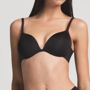 NWT Skims Ultimate Push Up Plunge Bra  thumbnail 1
