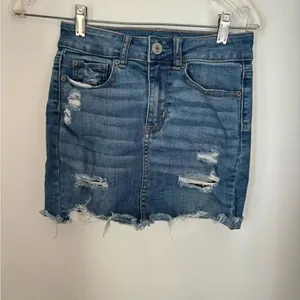 American Eagle Hi-Rise Mini Denim Jean Skirt Distressed Size 0 Blue thumbnail 5