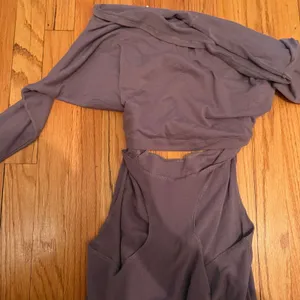 Elin Katana Maternity Dress Medium Mauve Long Sleeve Cut-Out Jersey Knit thumbnail 2