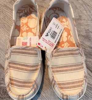 Roxy slip one size 7  thumbnail 1